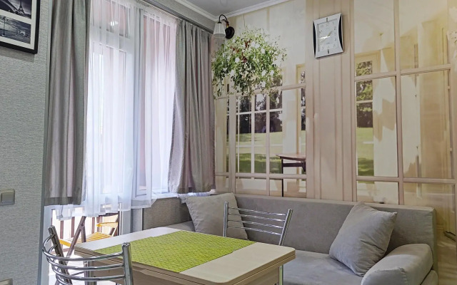 Apartment Live in the Mountains at 31 Estonskaya Street