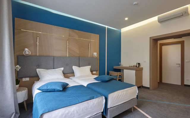 City Nest Modern & Cozy Suites