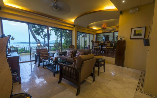 Palm Breeze Villa