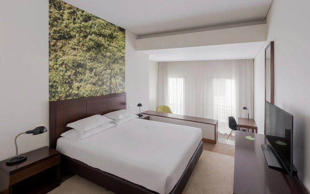 Neat Hotel Avenida