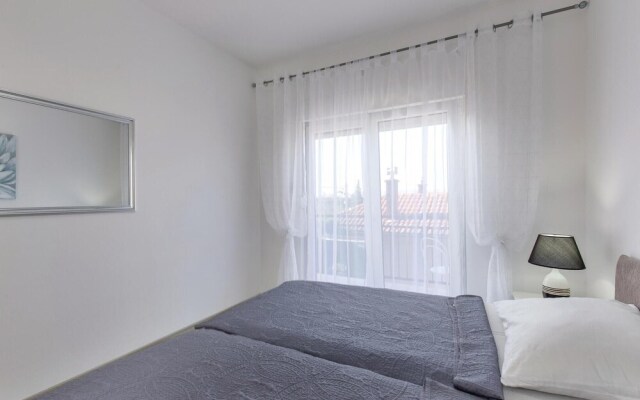 Nice Home in Povile With Wifi and 4 Bedrooms