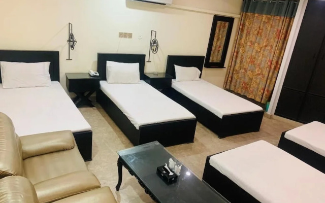 Thikana Hotel