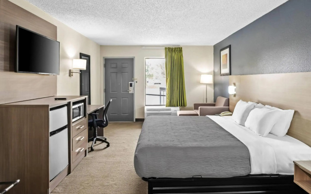 Quality Inn Fort Campbell