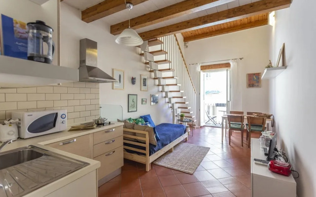 Salomone Apartment 8