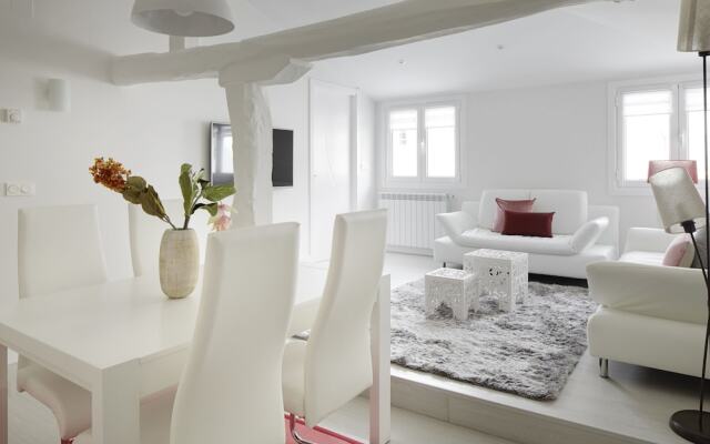 Zuria Apartment by FeelFree Rentals