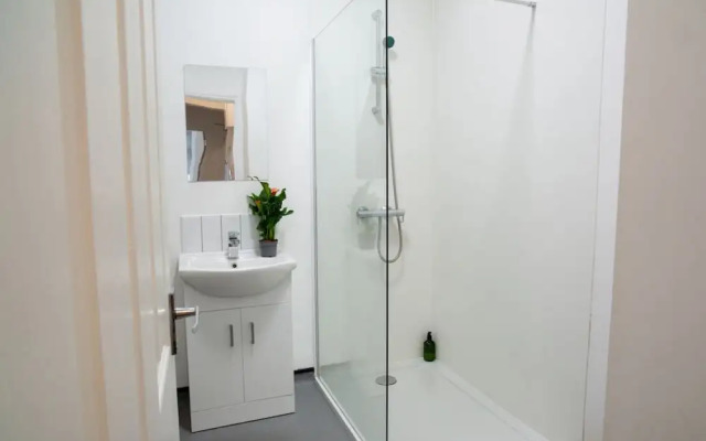 Spacious Margate Apartment