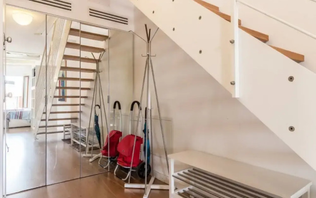 Canal View Apartment