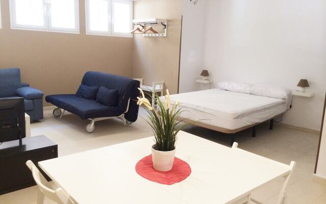 Holidays2Malaga Terrace Center Apartments