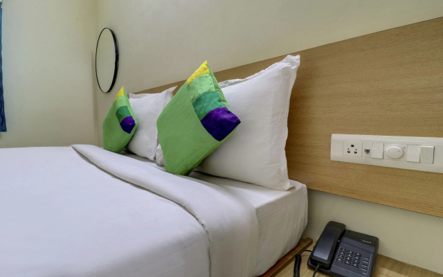 Itsy By Treebo - Golden Grand Inn