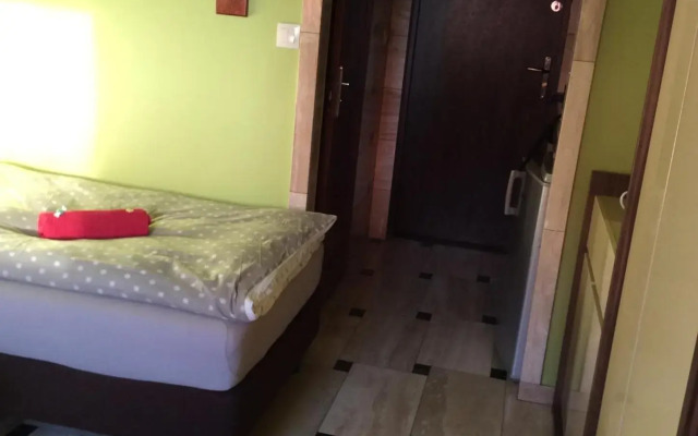 mika rooms Racławicka 144 & Wislicka 3 Studio - Adults Only