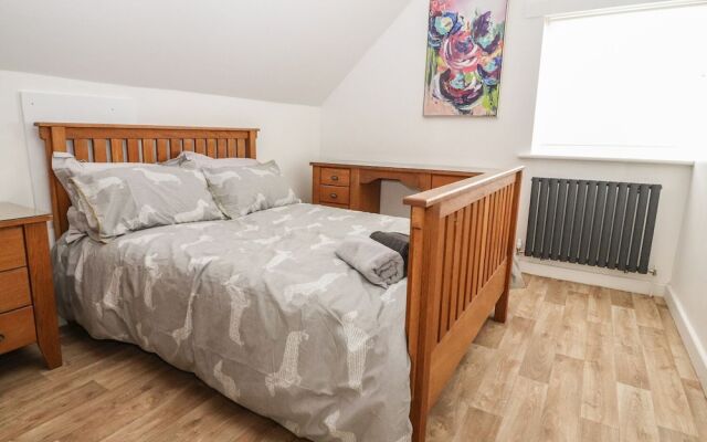 11 Seabreeze, Llandudno