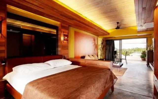 The Green Golf Residence Condominium