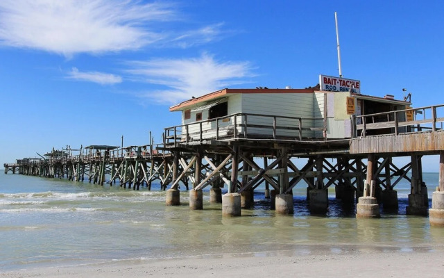 Anglers Cove by Teeming Vacation Rentals