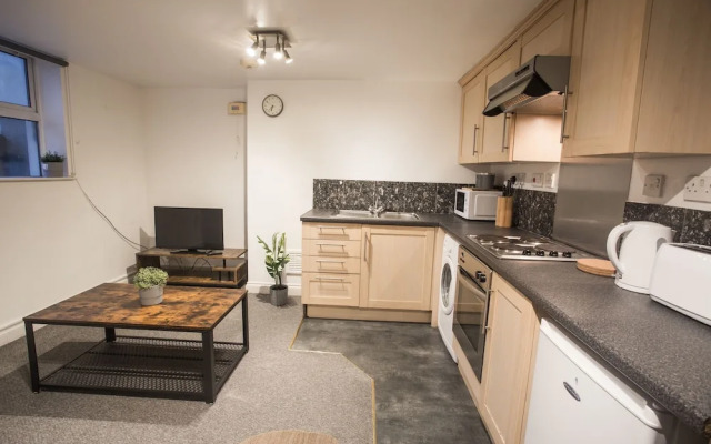 Short Stay Bristol - Warden Apartment