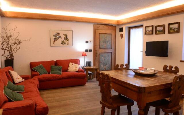 Ai Piedi della Marmolada