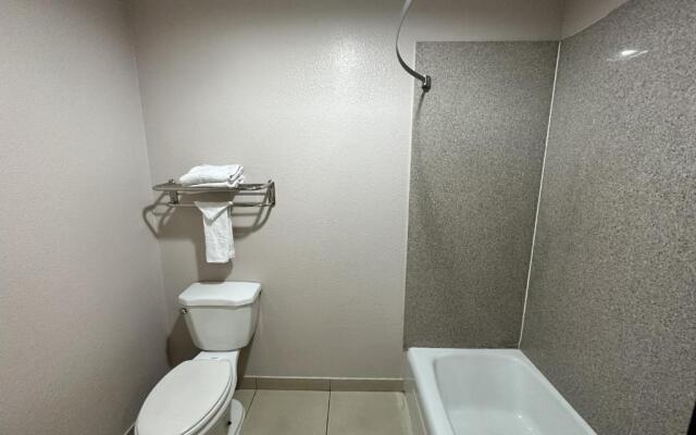Studio 6 Mesa, AZ – Near Downtown & Sloan Park