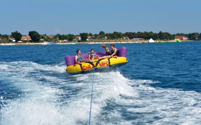 Carefully Furnished Bungalow With 2 Bathrooms, 7km From Pula