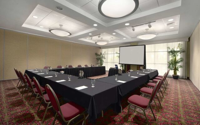 Embassy Suites by Hilton Fort Myers Estero