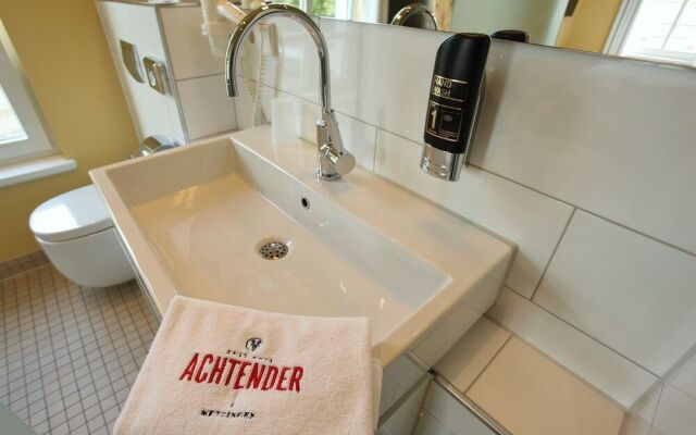 Achtender