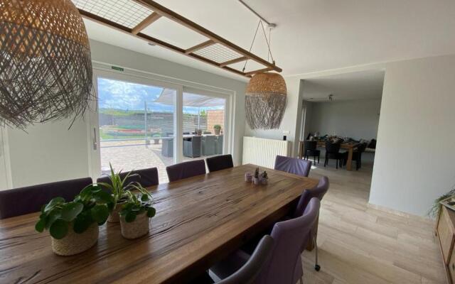 Den 118, Aan de Maas