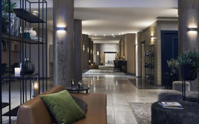 M Hotel - Different Hotels
