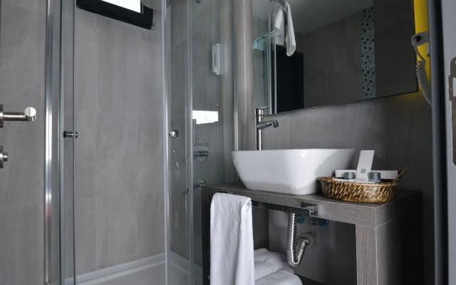 A11 Hotel Cadde