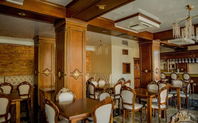 Almar Luxury Hotel