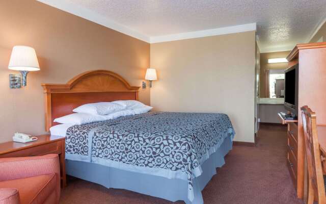 Days Inn by Wyndham Hillsboro TX