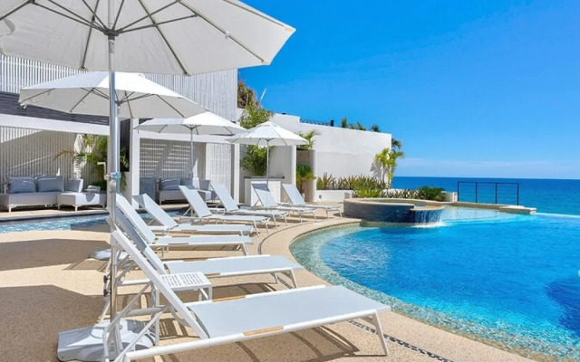 Oceanfront 3bd Penthouse Residence