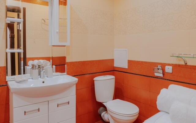 Золотой ключ на улице Авиаторов 42