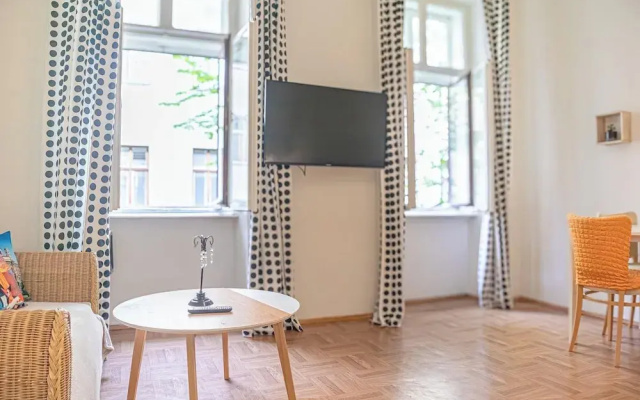 Cozy 1BR Apt Great for Long Stays