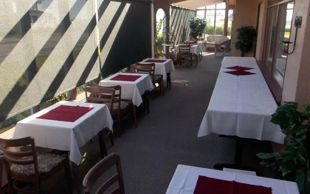 Le Pirate Motel & Camping