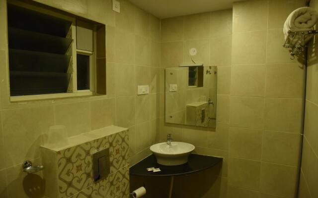 Hotel Raama Grand