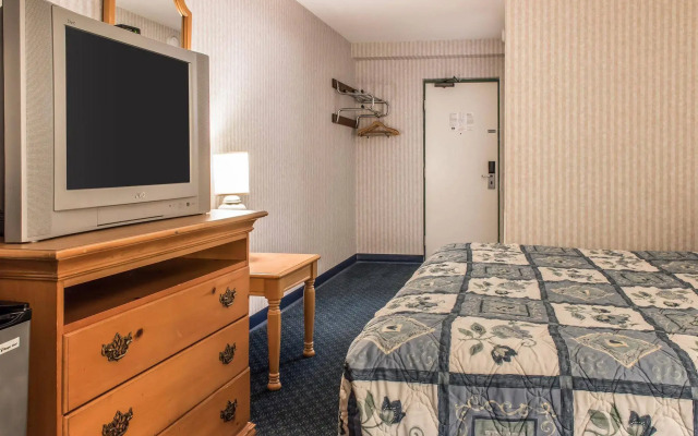 Rodeway Inn Amish Country