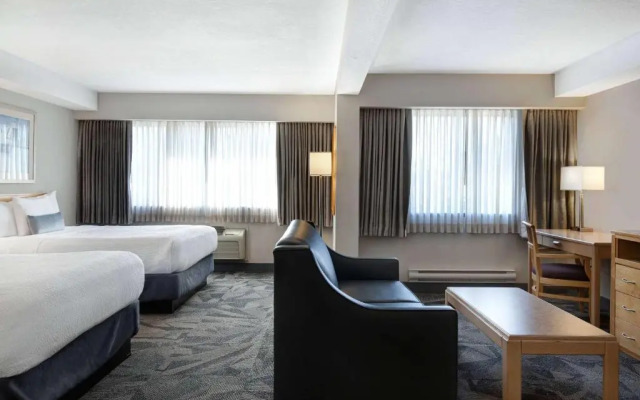 Victoria Airport/Sidney Travelodge