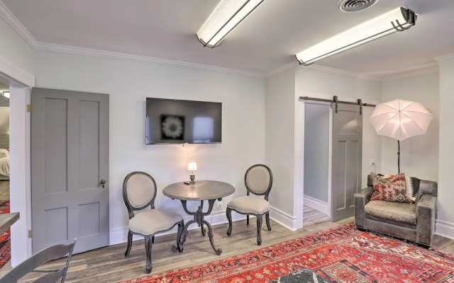 Charming & Walkable Fairport Village Apartment!