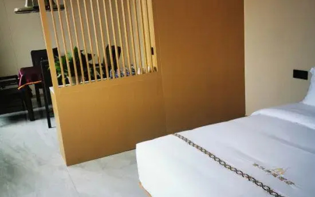 Zhuhai Longhua Select Hotel