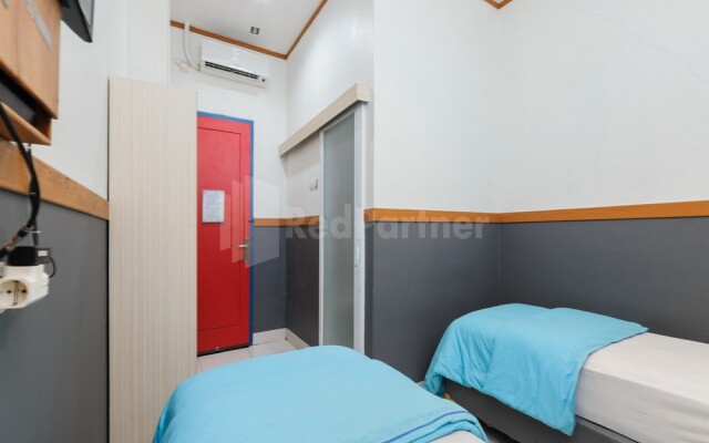 Urbanview Hotel Ian Jaksa Kebon Sirih