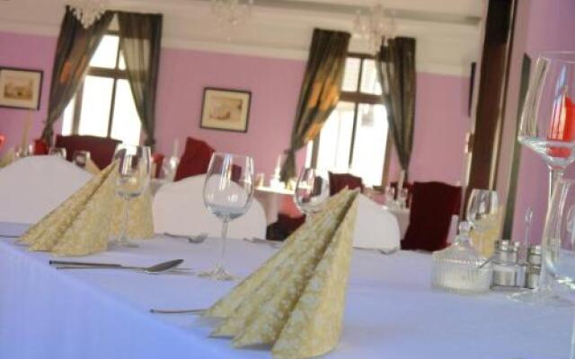 Hotel. Stacja nad Kwisą