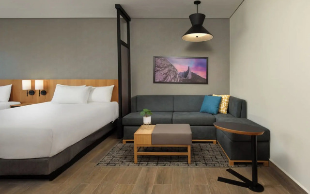 Hyatt Place Monterrey Valle