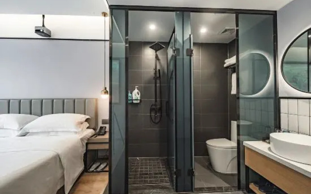 Crossing E-sports Hotel (Wenzhou Fortune Center Wendi Road)