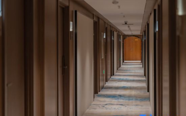 Royal Seaview Holiday Hotel