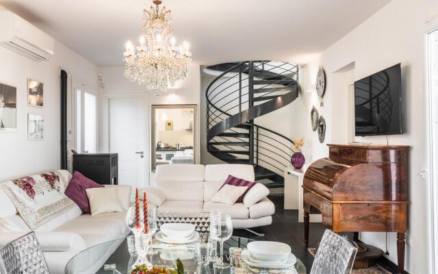 Albantica In Avola With 3 Bedrooms And 3 Bathrooms