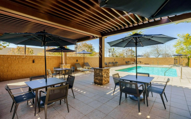 Courtyard Phoenix Mesa Gateway Airport
