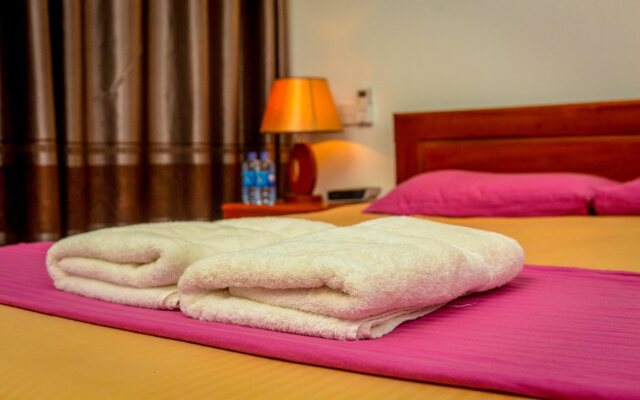 Dayanithi Guest House