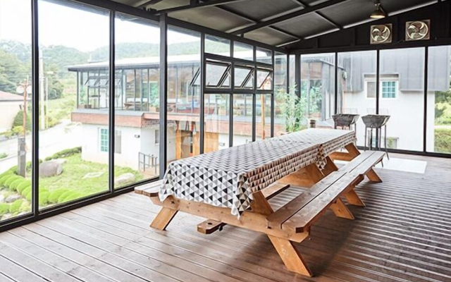 Cheongju Okhwayongsojelpyeong Pension