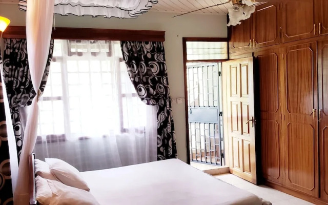 Family Nest Guest House