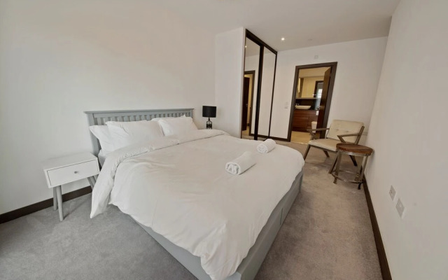 The Lady Isadora with FREE Parking by Kasar Stays