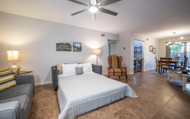 Scottsdale Miller 2 Bedroom Condo by RedAwning