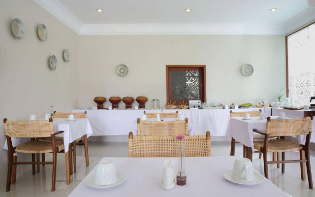 Seminyak Lagoon All Suites Hotel